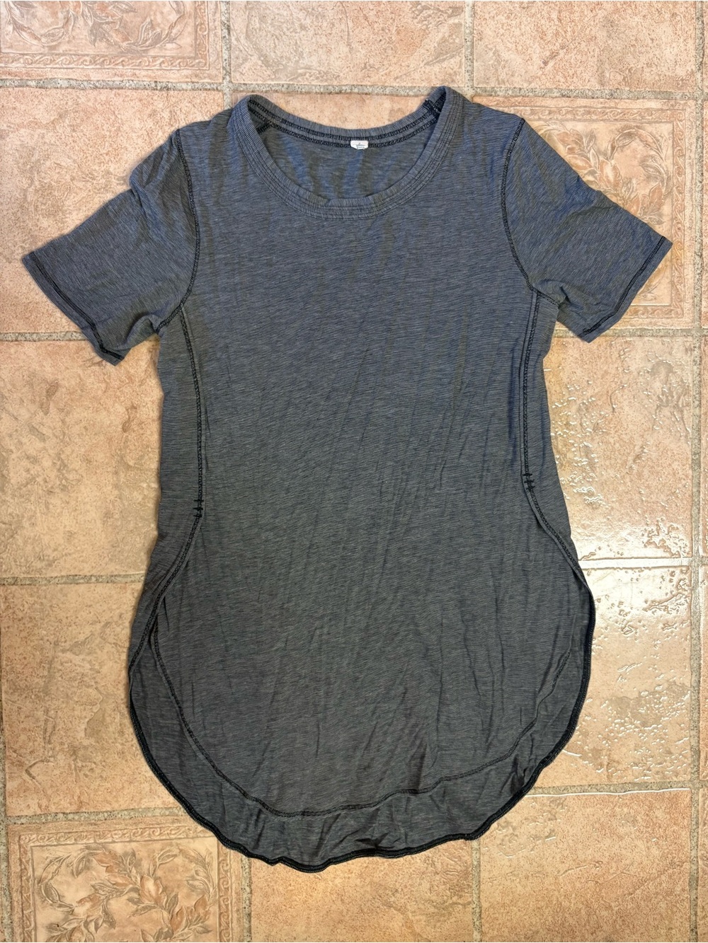 Lululemon shirt